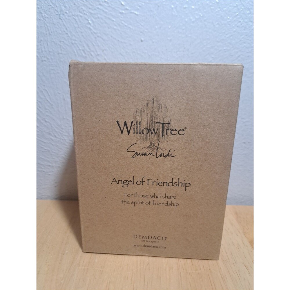 NEW Willow Tree Figurine Angel of Friendship 26011 By Susan Lordi